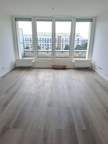 **Helle 2 Zimmer-Wohnung mit Balkon** — photo 1
